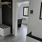 Duesseldorf Ratingen Naehe Messe Flughafen Uni Essen *