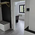 Duesseldorf Ratingen Naehe Messe Flughafen Uni Essen Mintard