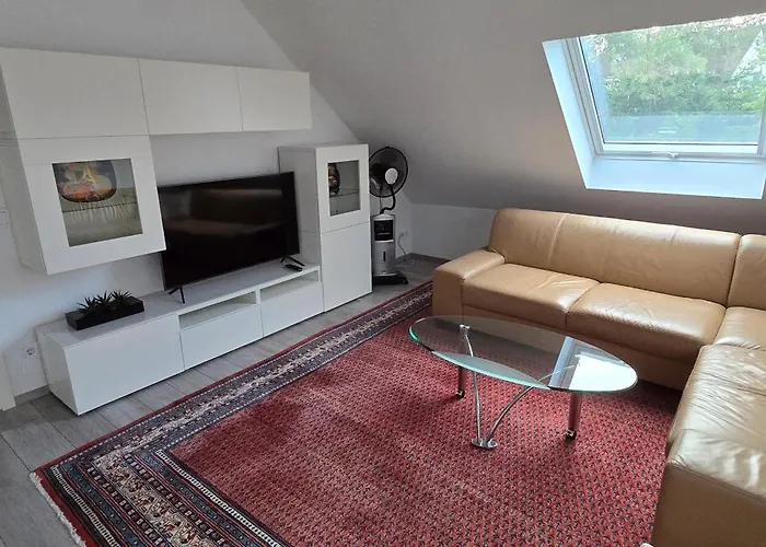 Duesseldorf Ratingen Naehe Messe Flughafen Uni Essen Mintard