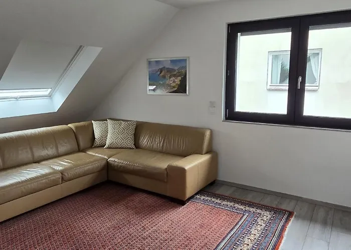 Duesseldorf Ratingen Naehe Messe Flughafen Uni Essen * Mintard