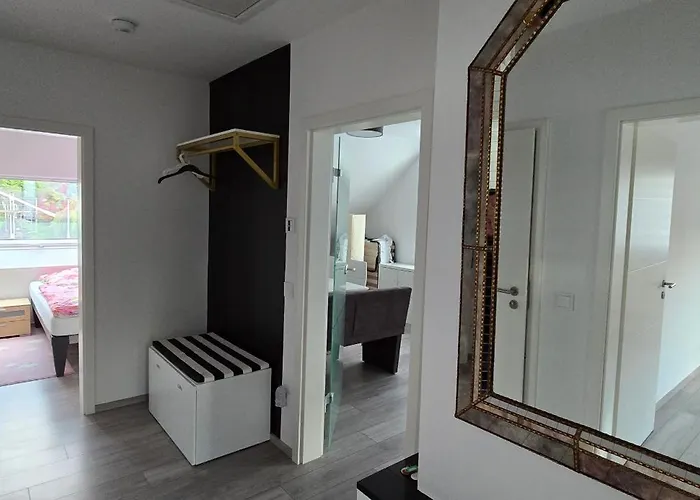 Duesseldorf Ratingen Naehe Messe Flughafen Uni Essen * Mintard